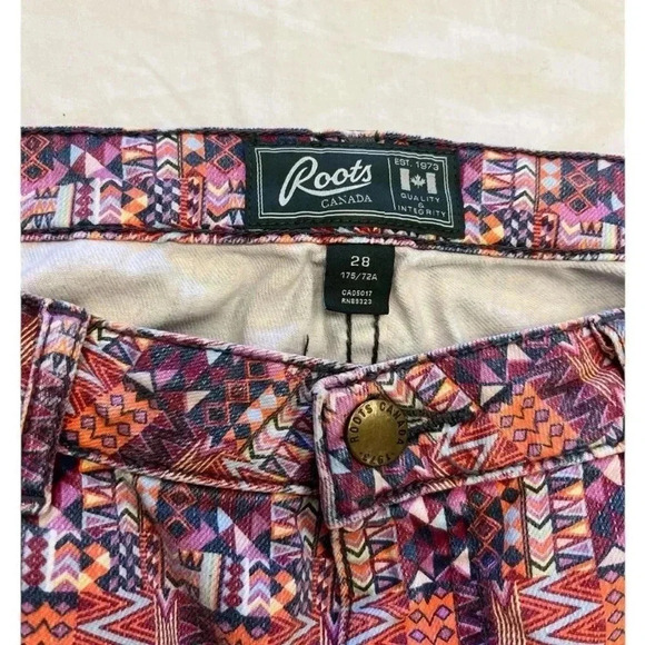 Roots Navajo Printed Aztec Vibe Skinny Jean Size  28 - Picture 5 of 5